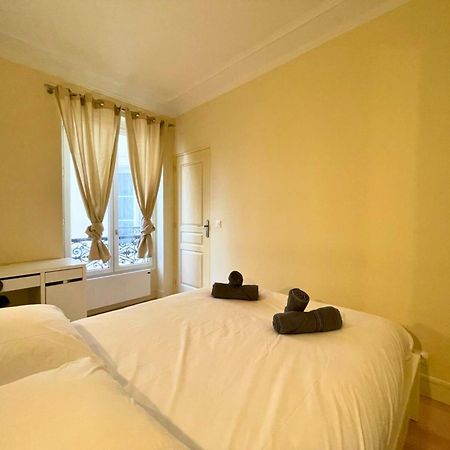 Chambre Lit Double Et Salon Avec Canape-Lit A 10 Minutes Des Champs Elysees Paris Dış mekan fotoğraf