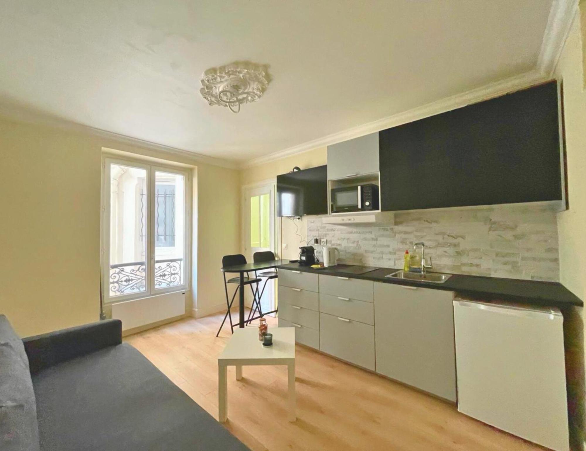 Chambre Lit Double Et Salon Avec Canape-Lit A 10 Minutes Des Champs Elysees Paris Dış mekan fotoğraf